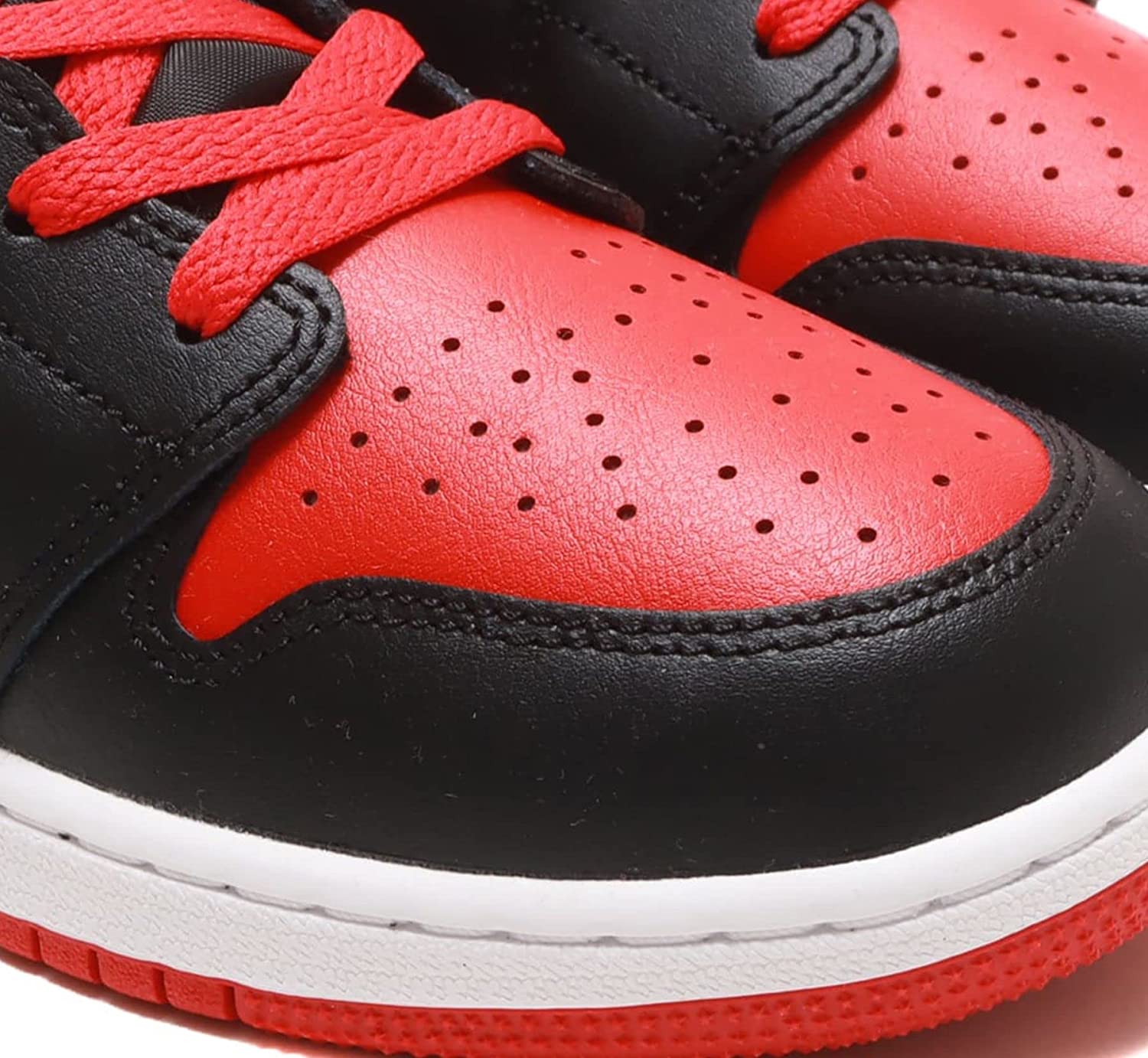 Jordan Mens Air Jordan 1 Mid Shoes,Black/Fire Red-white