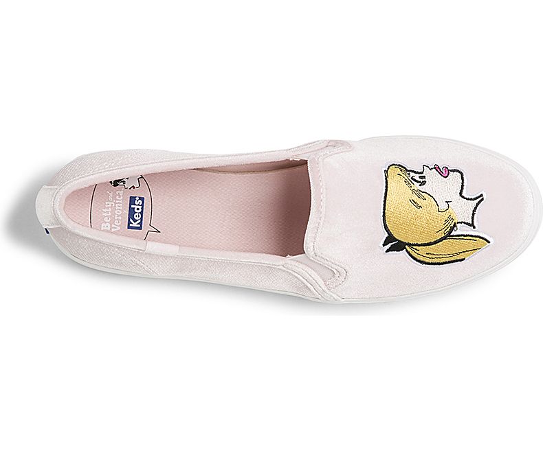 Keds Womens Betty and Veronica Triple Decker Embroidered Loafers