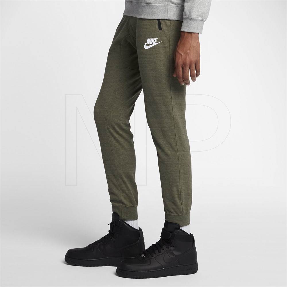 Nike Mens Slim Fit Logo Jogger Pants