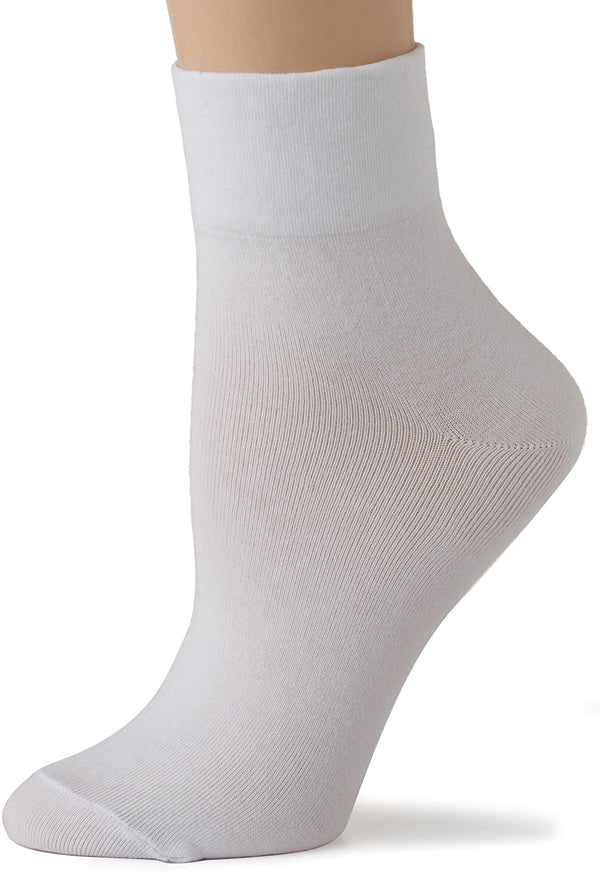 HUE Womens Body Socks Color White