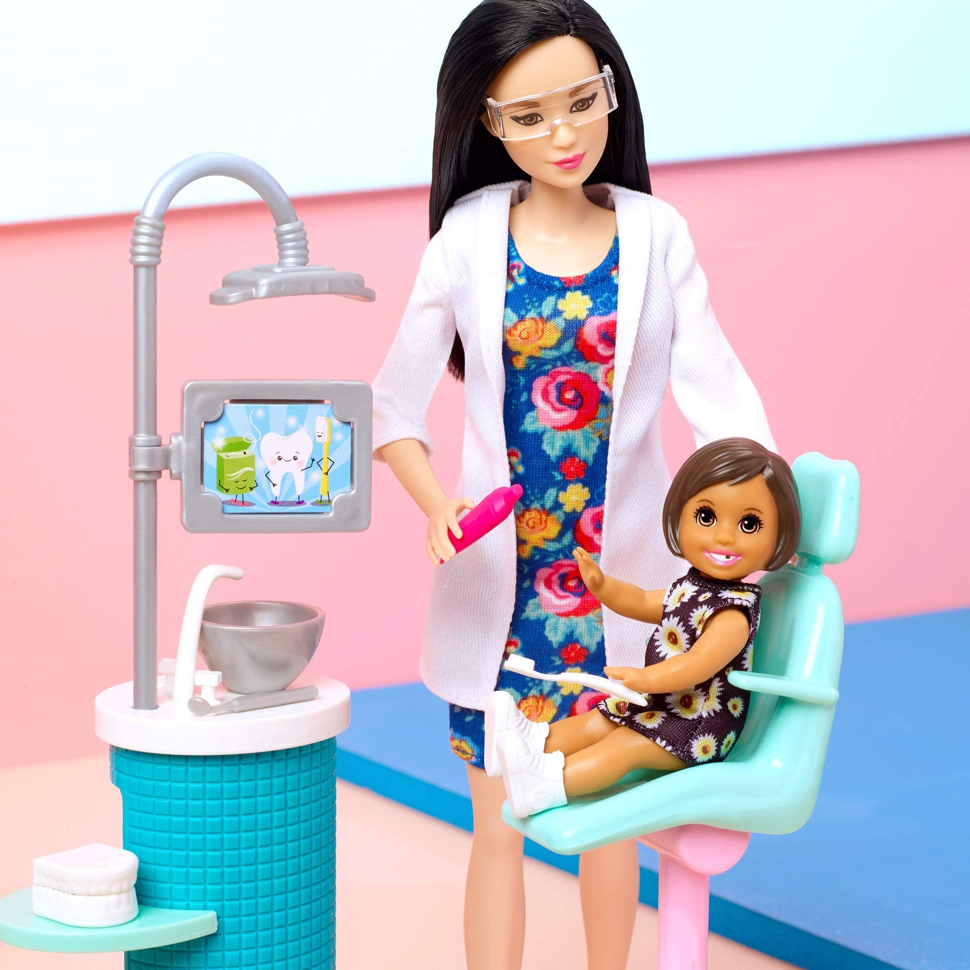 Barbie Aged 3 Plus Dentist Brunette With Small Patient Doll And Playset