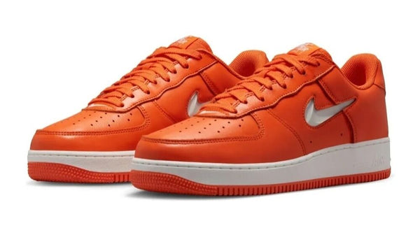Nike Mens Air Force 1 '07 Basketball Shoes,Safety Orange/Summit White